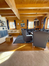Offener und heller Wohnbereich im Chalet